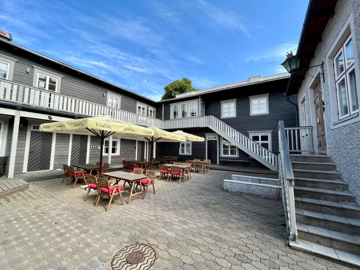Old Town Apartment Пярну Экстерьер фото